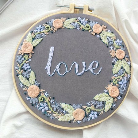 Meidong DIY Embroidery Starter Kit, Cotton Fibric with Stamped Pattern, 8 inch Embroidery Hoop, Color Threads, and Needles