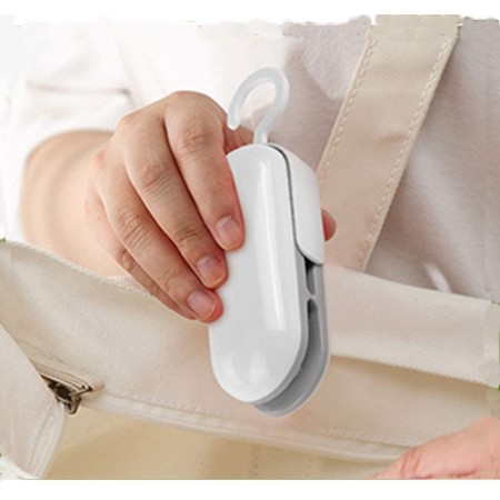 Meidong Mini Bag Sealer, Handheld Heat Vacuum Sealers, Bag Sealer Heat Seal, 2 in 1 Heat Sealer and Cutter Handheld Portable Bag Resealer Sealer for Bags Sealer